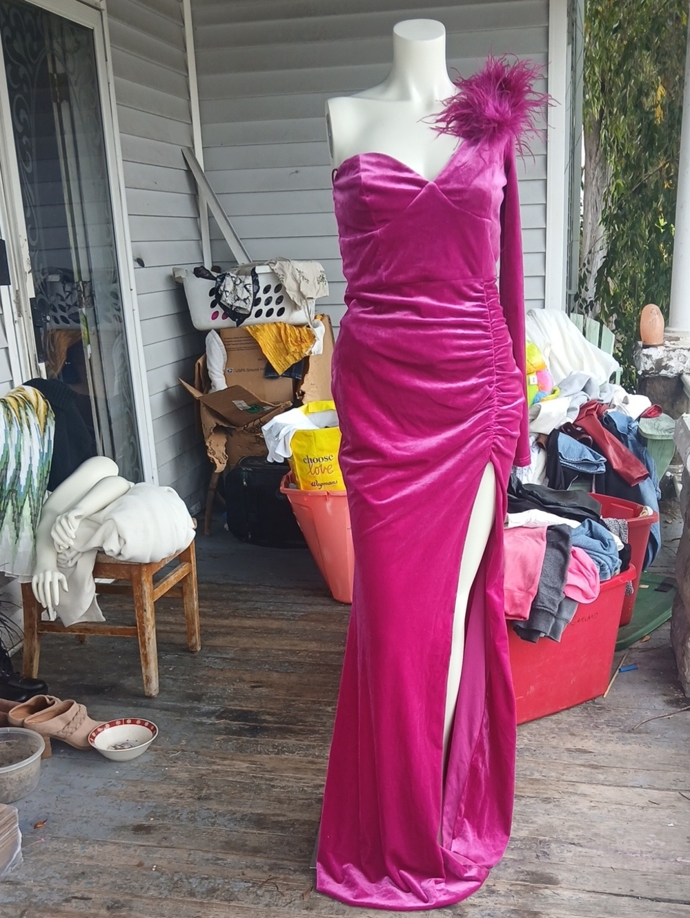 Fashion Nova Fuchsia Velvet One-Shoulder Ruched Gown with Feather Trim Size Larg